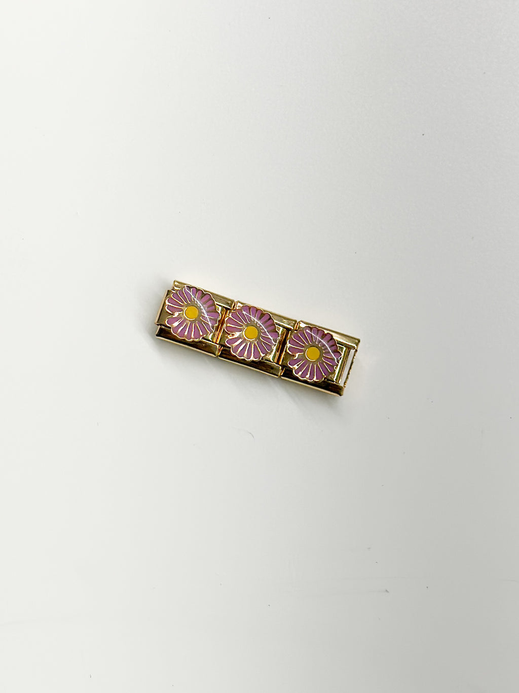 wanda daisy charm