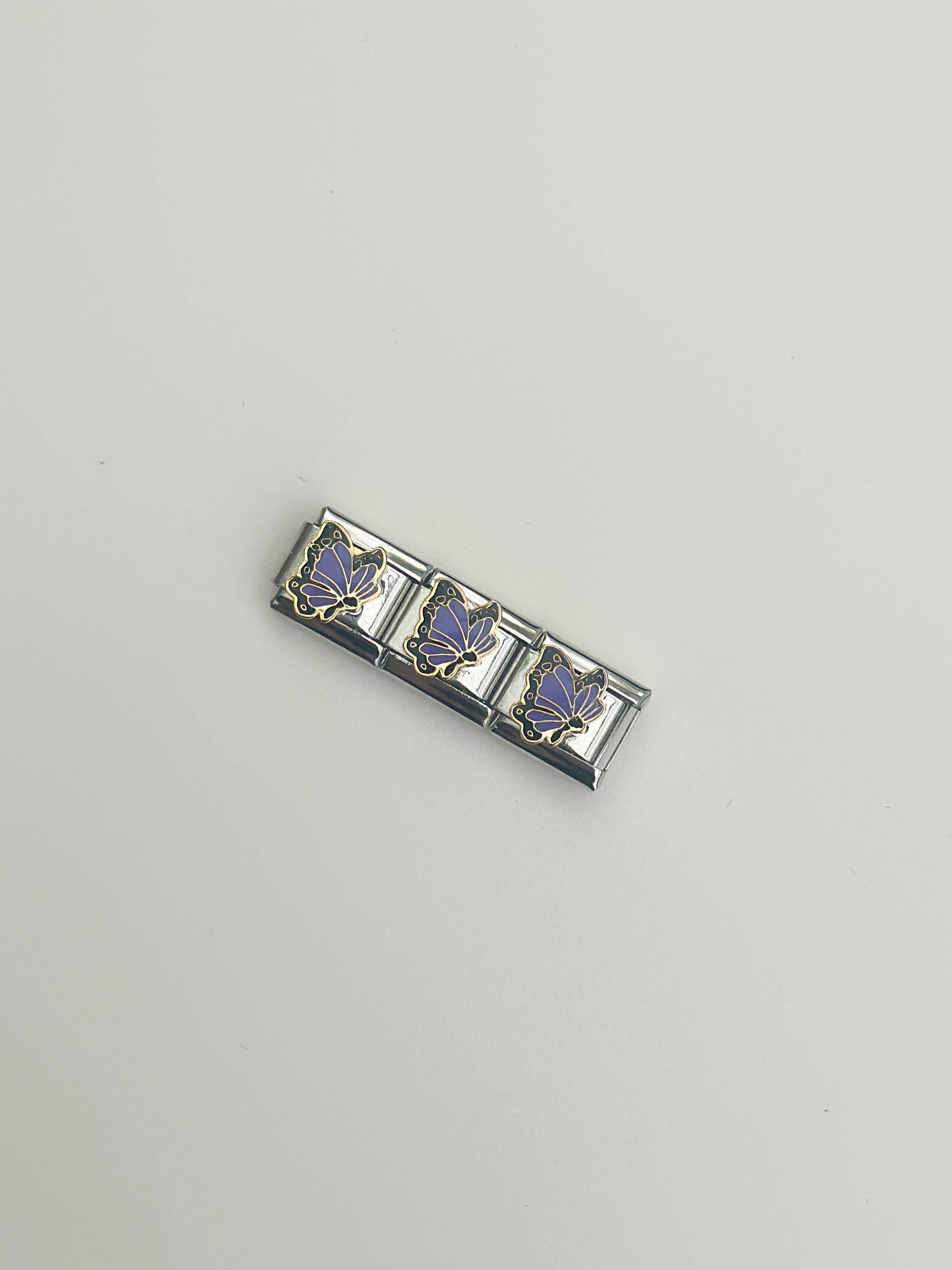 mariposa violeta charm