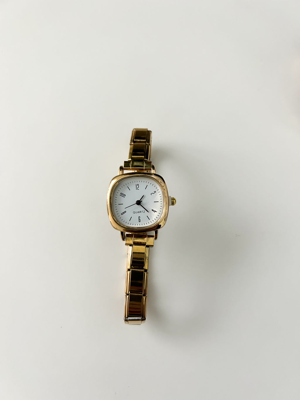 ✨ Reloj Aura Oro